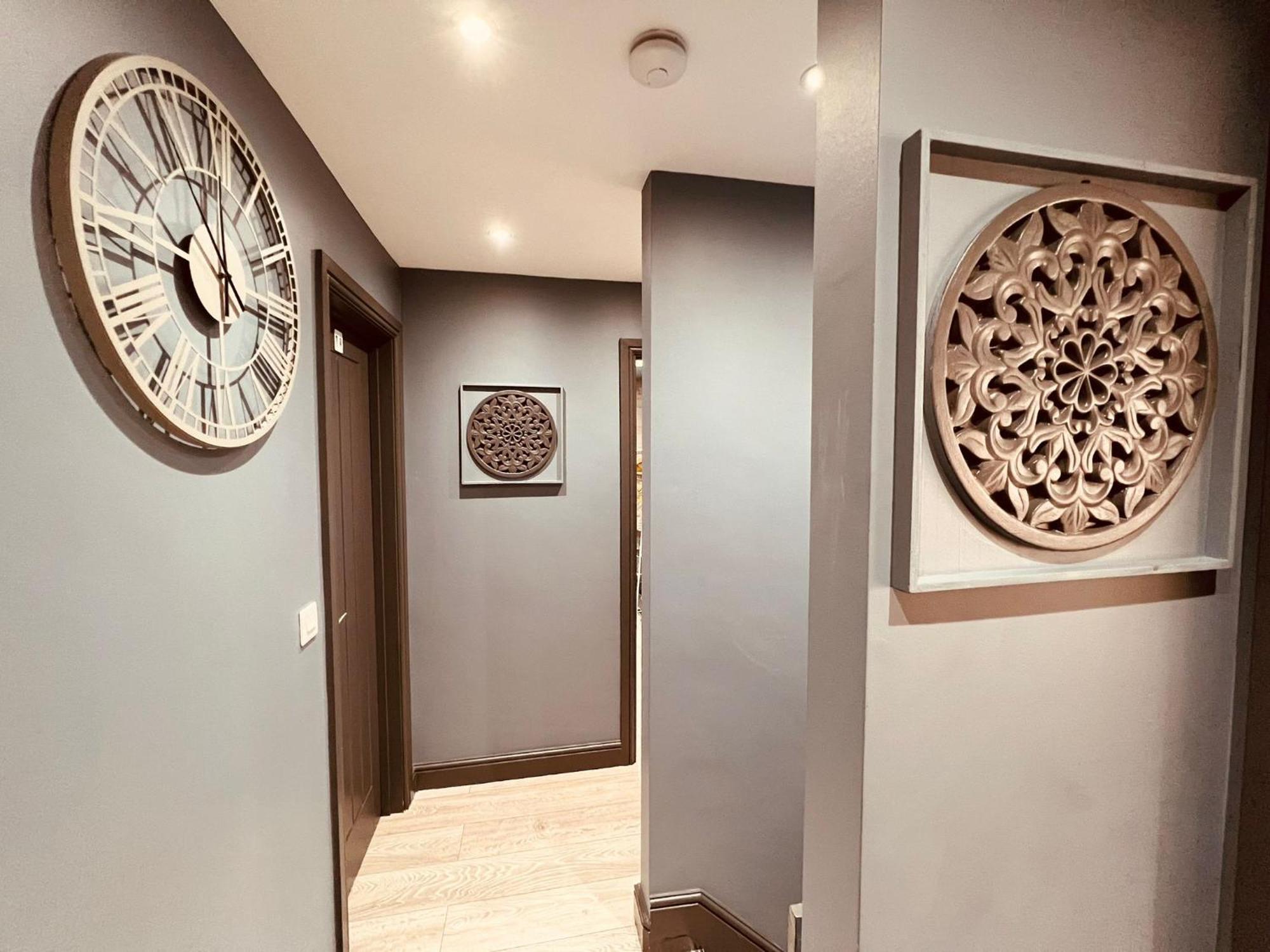 Modern Suites -5 Bedroom House- With Free Parking Birmingham City Exterior foto