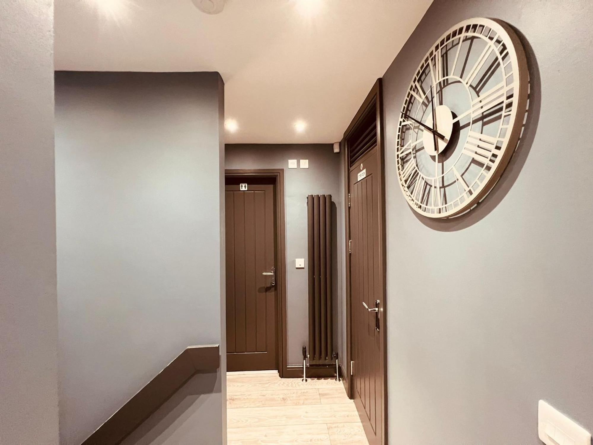 Modern Suites -5 Bedroom House- With Free Parking Birmingham City Exterior foto