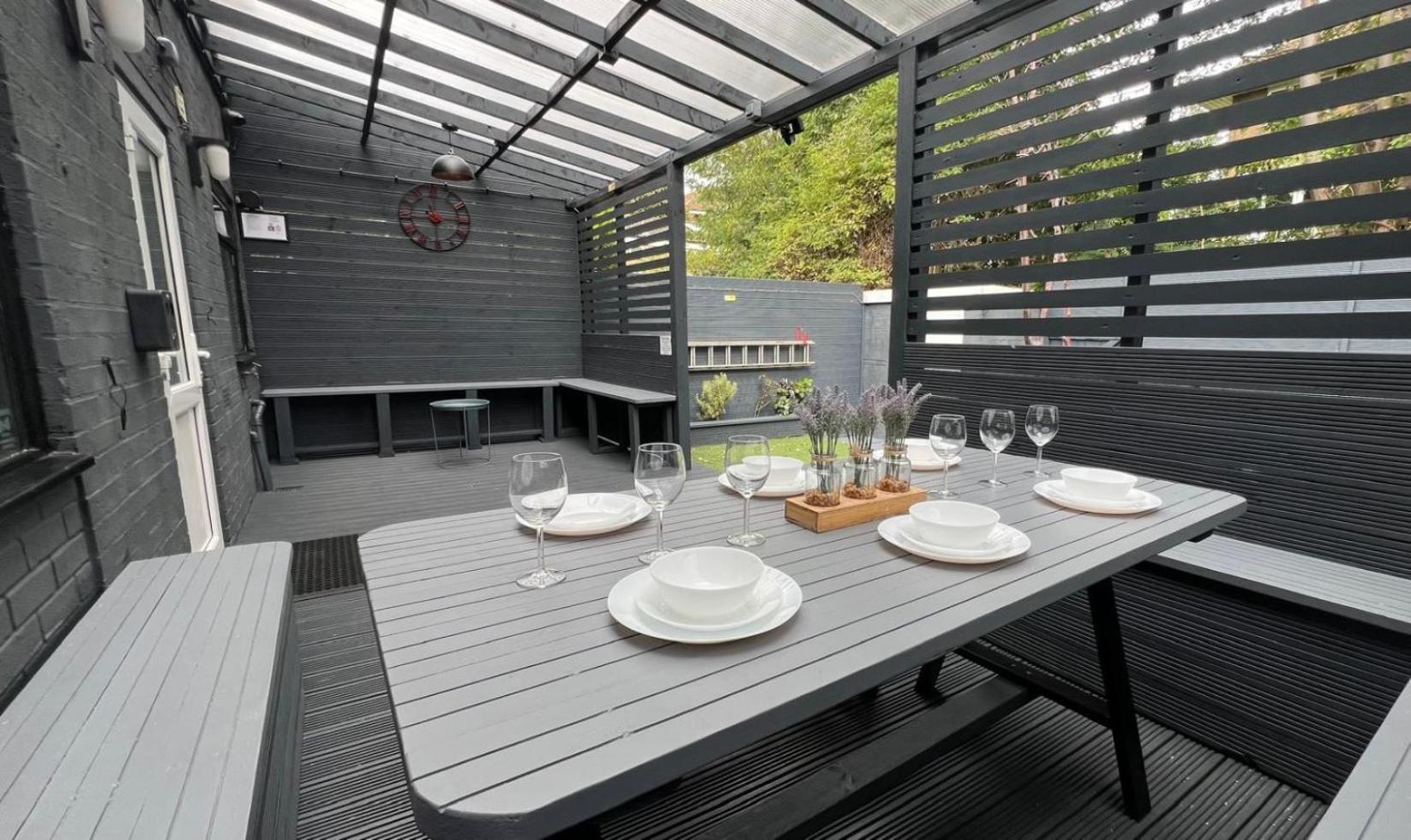 Modern Suites -5 Bedroom House- With Free Parking Birmingham City Exterior foto